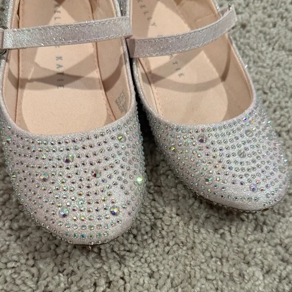 Girls Bejeweled Dress Shoes - Picture 2 of 5